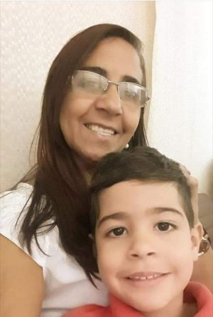 Mãe e filho morrem em acidente de trânsito na CE-292; família retornava da escola para casa