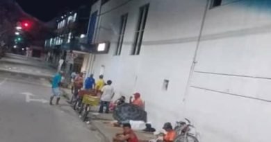 Auxílio Emergencial: Moradores madrugam para conseguir serem atendidos na Caixa Econômica de Caucaia