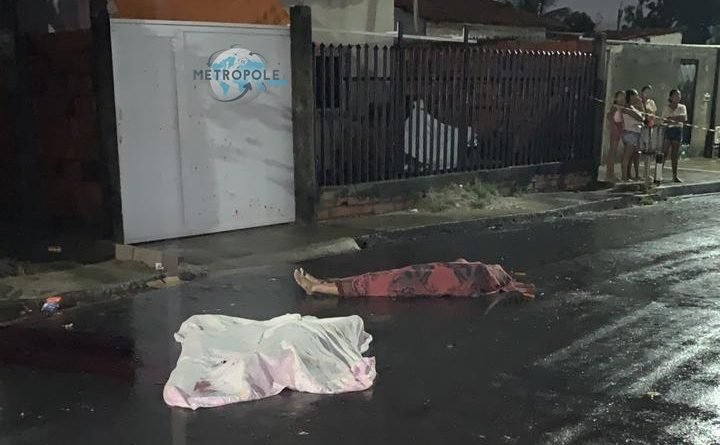 Dupla é executada com disparos de arma calibre 12 no Patrícia Gomes em Caucaia