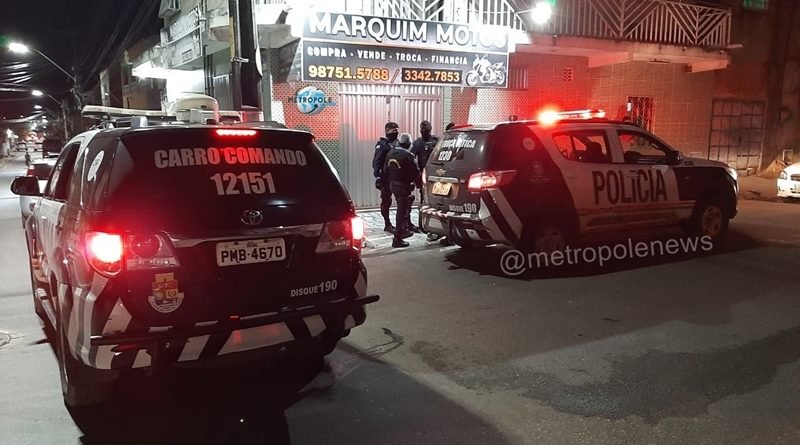 Comerciante é assassinado a tiros na porta de seu comércio em Caucaia