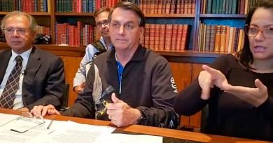 Bolsonaro: auxílio deve ter novas parcelas de R$ 500, R$ 400 e R$ 300