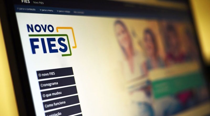 Estudantes podem se inscrever no Fies a partir de hoje