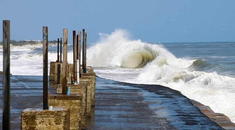 Marinha faz alerta de vento forte no litoral cearense