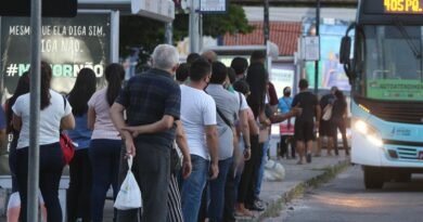 Usuários do transporte público reclamam de lotação nos ônibus da Capital