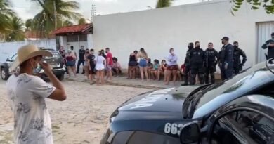 Polícia Civil autua 31 pessoas por aglomeração em Beberibe