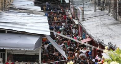 Centro de Fortaleza tem grandes aglomerações no primeiro dia da Operação Fim de Ano Seguro