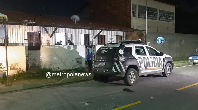 Casal tem residência invadida e é assassinado no bairro da Curicaca em Caucaia