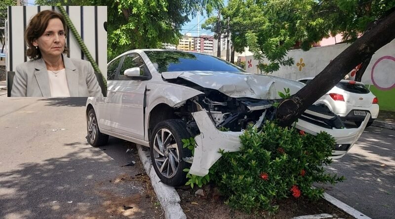 Carro com vice-governadora de Camilo Santana é assaltado, e criminosos colidem contra árvore durante perseguição