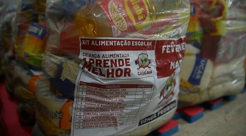 Caucaia inicia entrega de kits alimentação para mais de 53 mil famílias de alunos da rede municipal