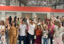 Prefeito Vitor Valim entrega posse aos permissionários do novo Mercado das Malvinas