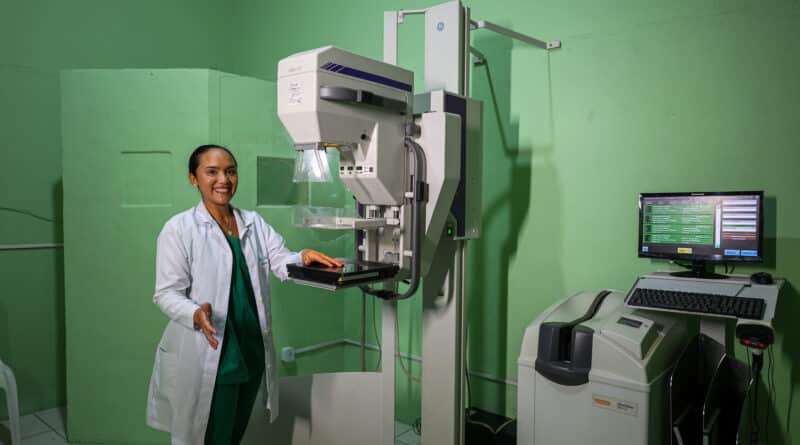 Hospital e Maternidade Santa Terezinha (HMST) recebe mamógrafo para ampliar acesso à saúde da mulher