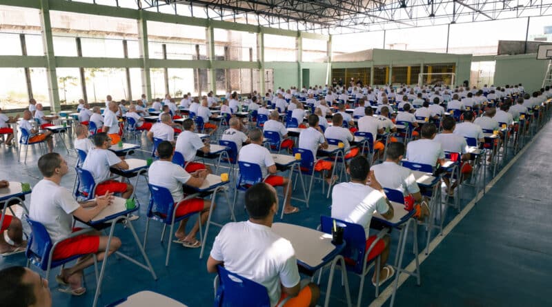 Número de inscritos do Encceja no sistema prisional cearense atinge novo recorde e se torna o maior índice proporcional do Brasil